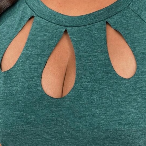 Green Women's Cutout Top - Picture 3 of 10